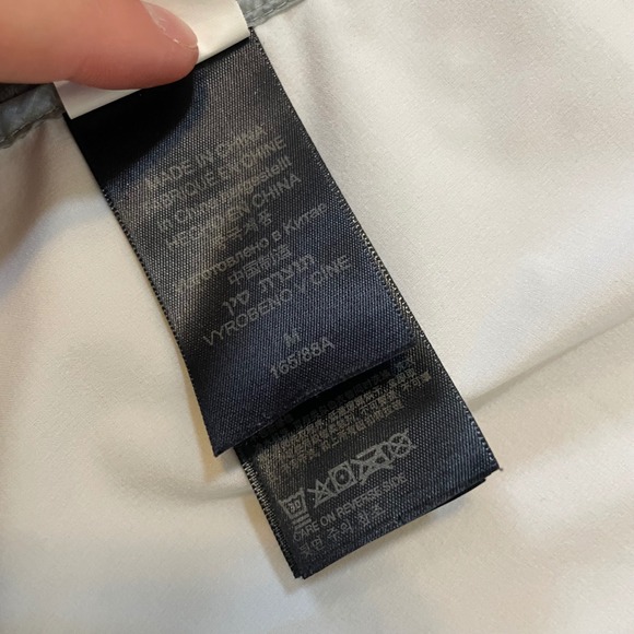 Marmot Lightweight Windbreaker Jacket Size Medium Gray White Hiking - Picture 10 of 11